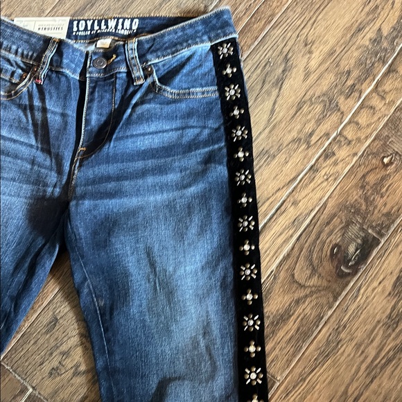 Idyllwind brand new Size 2 Embellished Blue Jeans - Picture 3 of 9